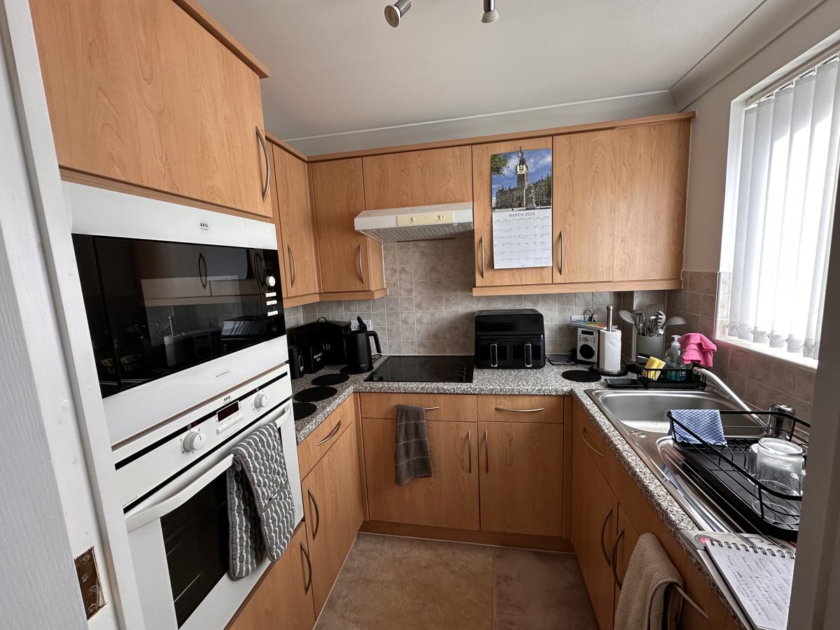 Uppermill kitchen before: beech units